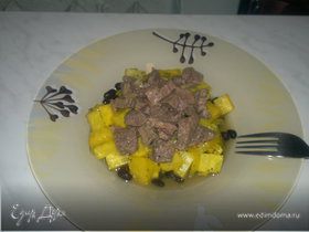 Похлебка из черной фасоли с корнем сельдерея и ананасом, говядина в насыщенном бульоне