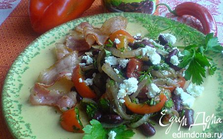 Рецепт Тёплый салат с красной фасолью и беконом