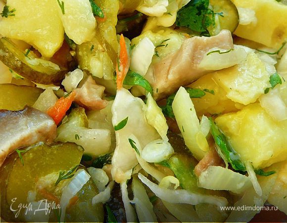 Салат с судаком и овощами