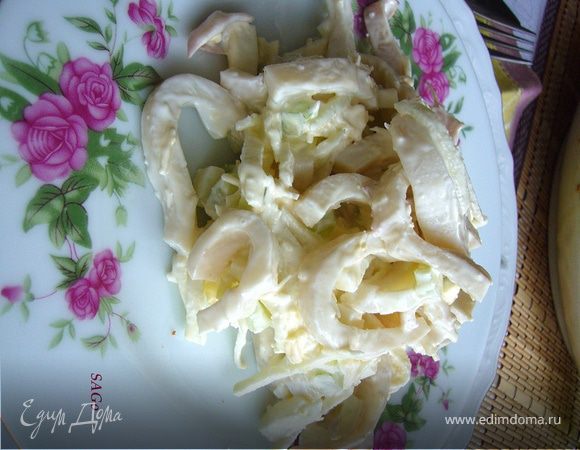 Ингредиенты рецепта салата с кальмаром, яйцом и яблоком