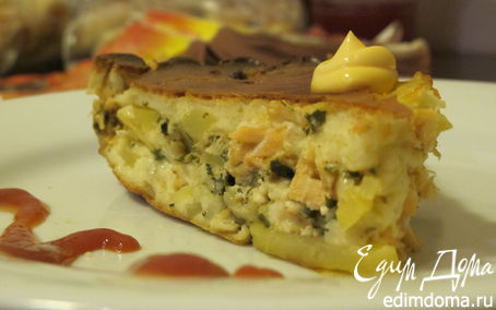 Рецепт Домашний пирог с семгой, картофелем и зеленью