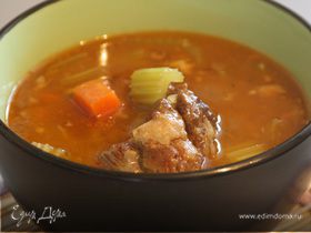 Суп из бычьих хвостов (Oxtail soup)