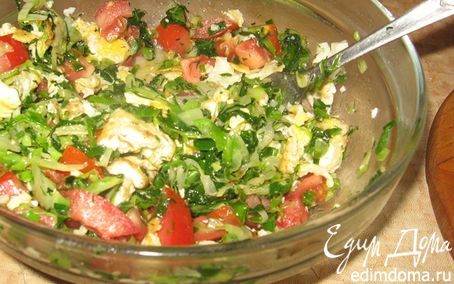 Рецепт Теплый овощной салат с яйцом и капустой