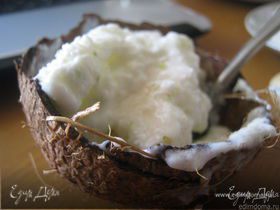 Баварский холодный пудинг с кокосом и лаймом