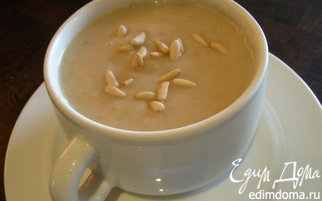 Рецепт Суп-пюре из пастернака (корня сельдерея) с кедровыми орешками