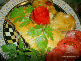 Запеканка из баклажанов с мясом и овощами под сырным соусом