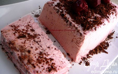 Рецепт Вишневое мороженое с шоколадной стружкой