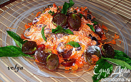 Рецепт Салат из крыжовника с морковью и медом
