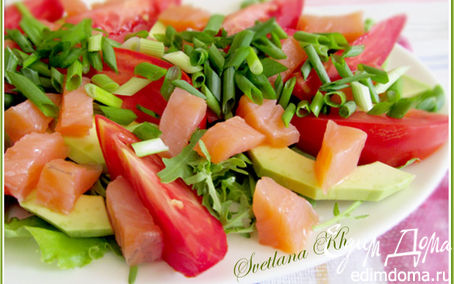 Рецепт – Салат с семгой и авокадо