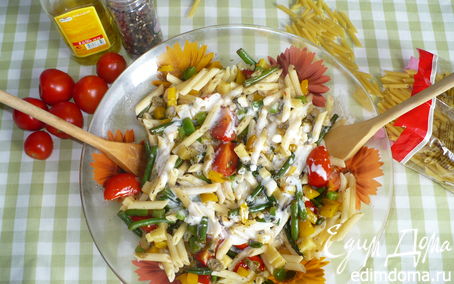 Рецепт Теплый салат с макаронами и овощами