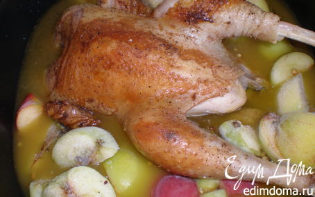 Рецепт Курица, тушенная с яблоками