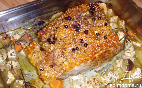 Рецепт Запеченная свинина с хрустящей корочкой на подушке из овощей