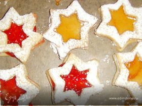 Рождественское печенье "Линцевские звезды и сердца"
