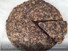Шоколадно-ореховый пирог с черносливом