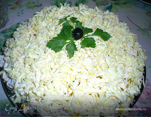 Салат с крабовыми палочками и грибами, пошаговый рецепт на ккал, фото, ингредиенты - Мурзик