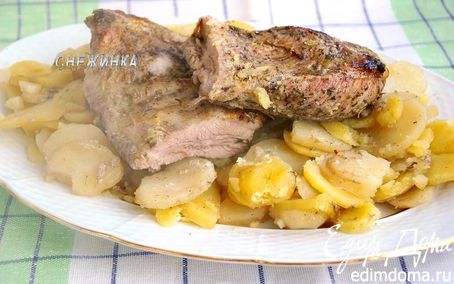 Рецепт Душистые свиные ребрышки, запеченные с картофелем