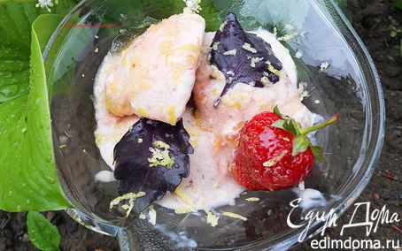 Рецепт Мороженое с клубникой, базиликом и лимонной карамелью ("Вкус лета")