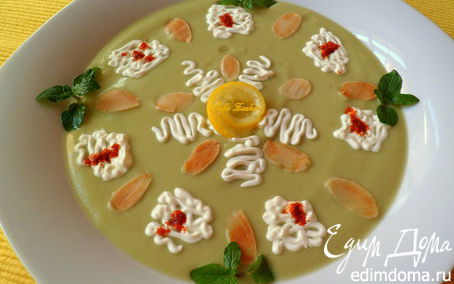 Рецепт Холодный крем-суп из авокадо с мятой и лепестками миндаля ("Холодные супы")