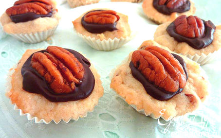 Рецепт Печенье с шоколадом и орехами пекан