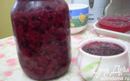 Рецепт Желе с ягодками на зиму - толченая черная смородина с сахаром