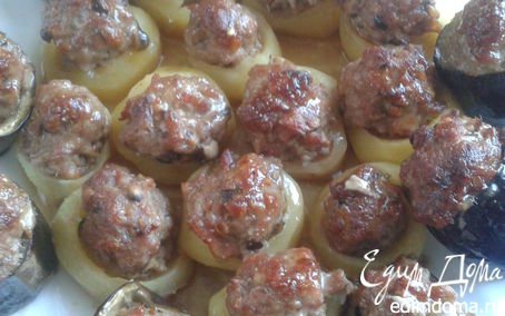 Рецепт Картофель и баклажаны, фаршированные свиным фаршем, беконом и грибами шиитаке