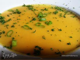 Согревающий картофельный суп с луком-пореем и белым вином