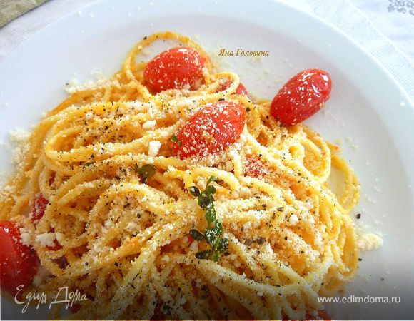 Как приготовить Спагетти с сыром, помидорами и чесноком рецепт пошагово