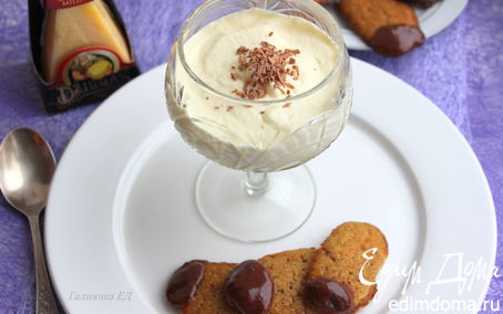 Рецепт Сабайон с сырным печеньем в шоколаде и сыром Джюгас