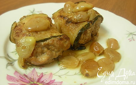 Рецепт Мясные рулетики с соусом из винограда