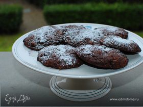 Шоколадное печенье с грецкими орехами