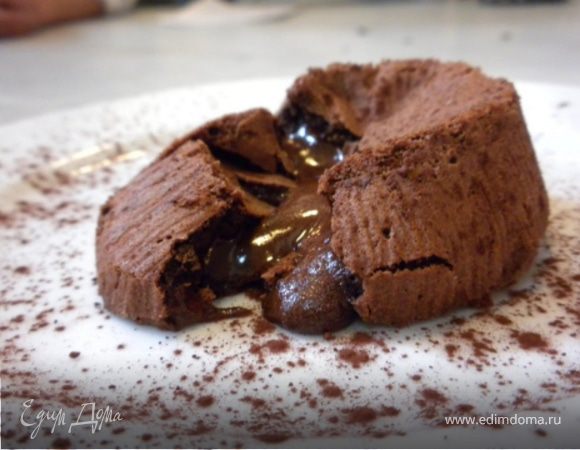 Шоколадные маффины с жидкой начинкой — рецепт с фото пошагово + отзывы