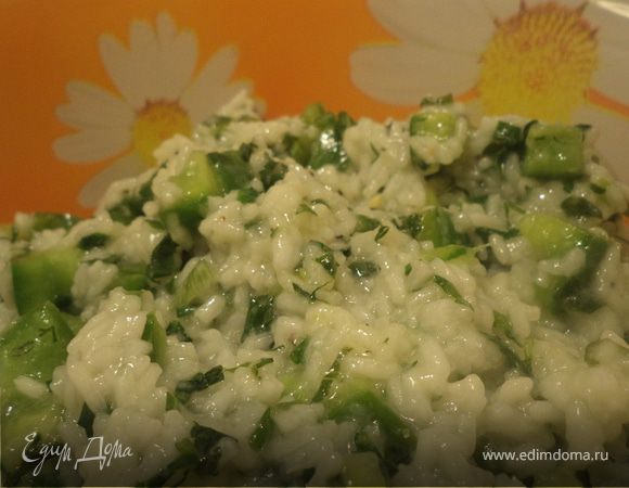 Зеленый салат с рисом