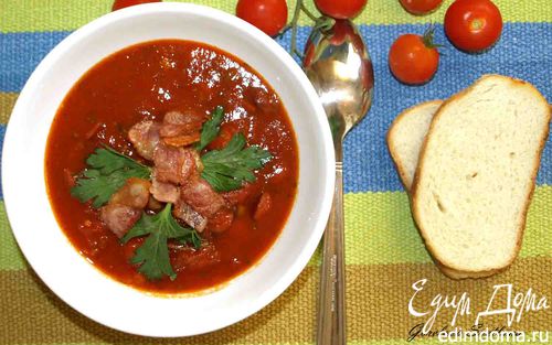Рецепт Томатный суп с охотничьими колбасками и беконом