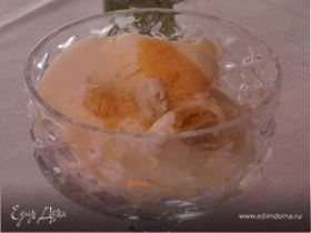 Ванильное мороженое с абрикосами