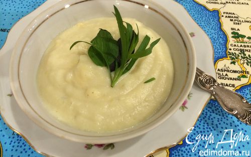 Рецепт Нежный крем-суп из цветной капусты с голубым сыром