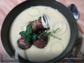 Картофельный крем-суп с мясным шариками