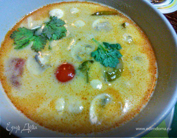 Острый тайский суп на кокосовом молоке — рецепт приготовления