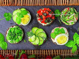Бутерброды с овощами и зеленью