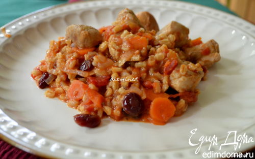 Рецепт Свиное рагу с перловкой и клюквой