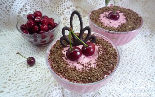 Рецепт Сливочно-вишневое суфле с творогом и шоколадом