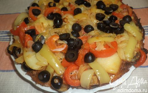 Рецепт Омлет с фаршем, картофелем, болгарским перцем и маслинами