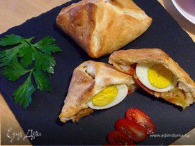 Пирамидки с яйцом и овощами на завтрак