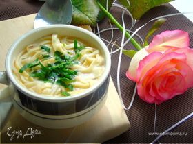 Тирольский суп с блинами (фритатенсуппе)