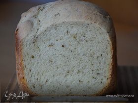 Пряный хлеб с укропом, чесноком и васаби для ароматных сухариков