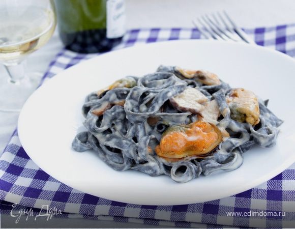 Рецепт от Гурмана: черные спагетти с креветками