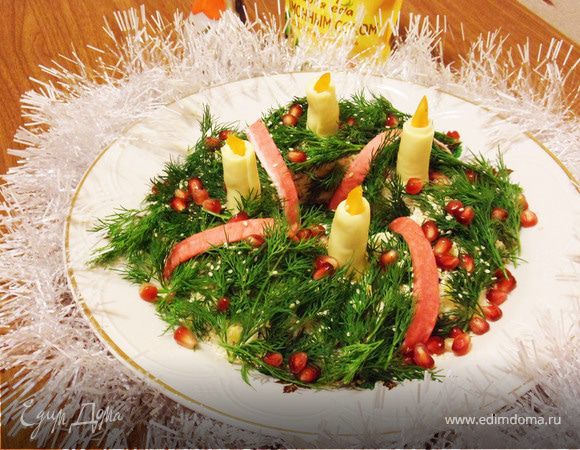 Салат «Рождество» с копченой грудкой — рецепт с фото пошагово