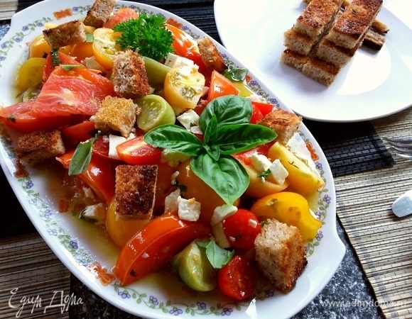 ТОП-5 лучших рецептов салата из помидоров - с фото и пошаговыми инструкциями