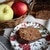 Шоколадный пирог с яблоками и брусникой