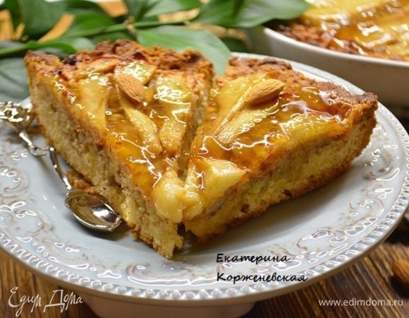 Бананово-грушевый пирог с миндалем - Master recipes