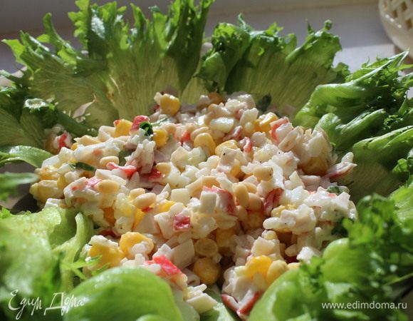Куриный салат с кедровыми орешками, пошаговый рецепт на 97 ккал, фото, ингредиенты -